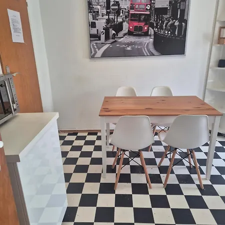 Sunny 5 2 Bathroom In Location Lejlighed Wiesbaden