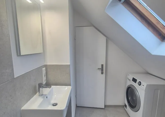 Sunny 5 2 Bathroom In Location Lejlighed Wiesbaden